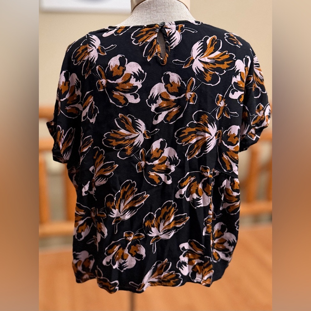 Madewell Cuffed-Sleeve Shirred Top – Duskblossom Print (Size S) - Picture 7 of 9